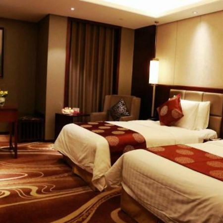 New Century Grand Hotel Сиань Экстерьер фото